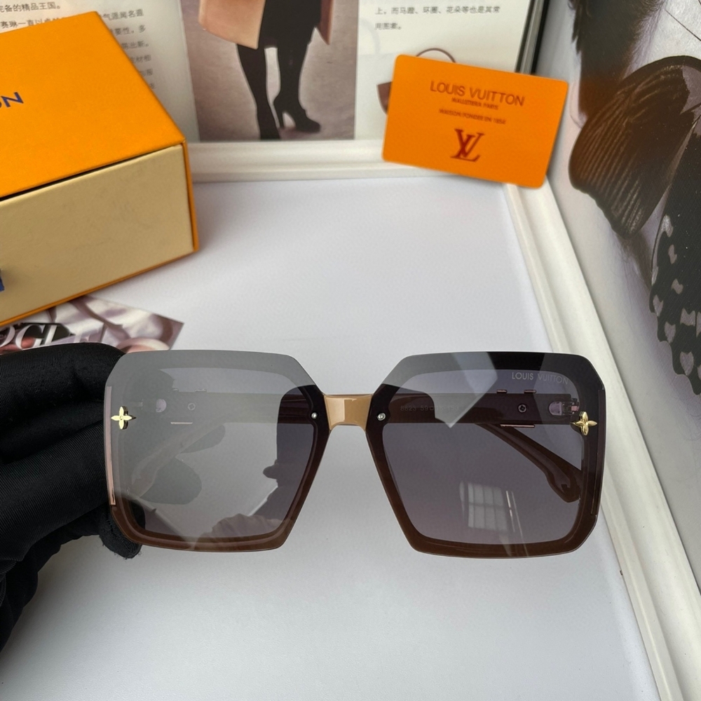 LV Oversized Gradient Square Sunglasses